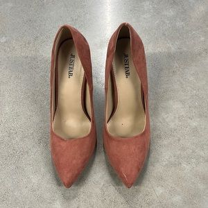 Pink/nude suede pumps heels